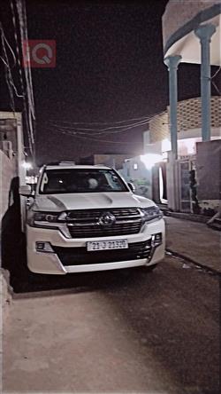 تويوتا لاندكروزر